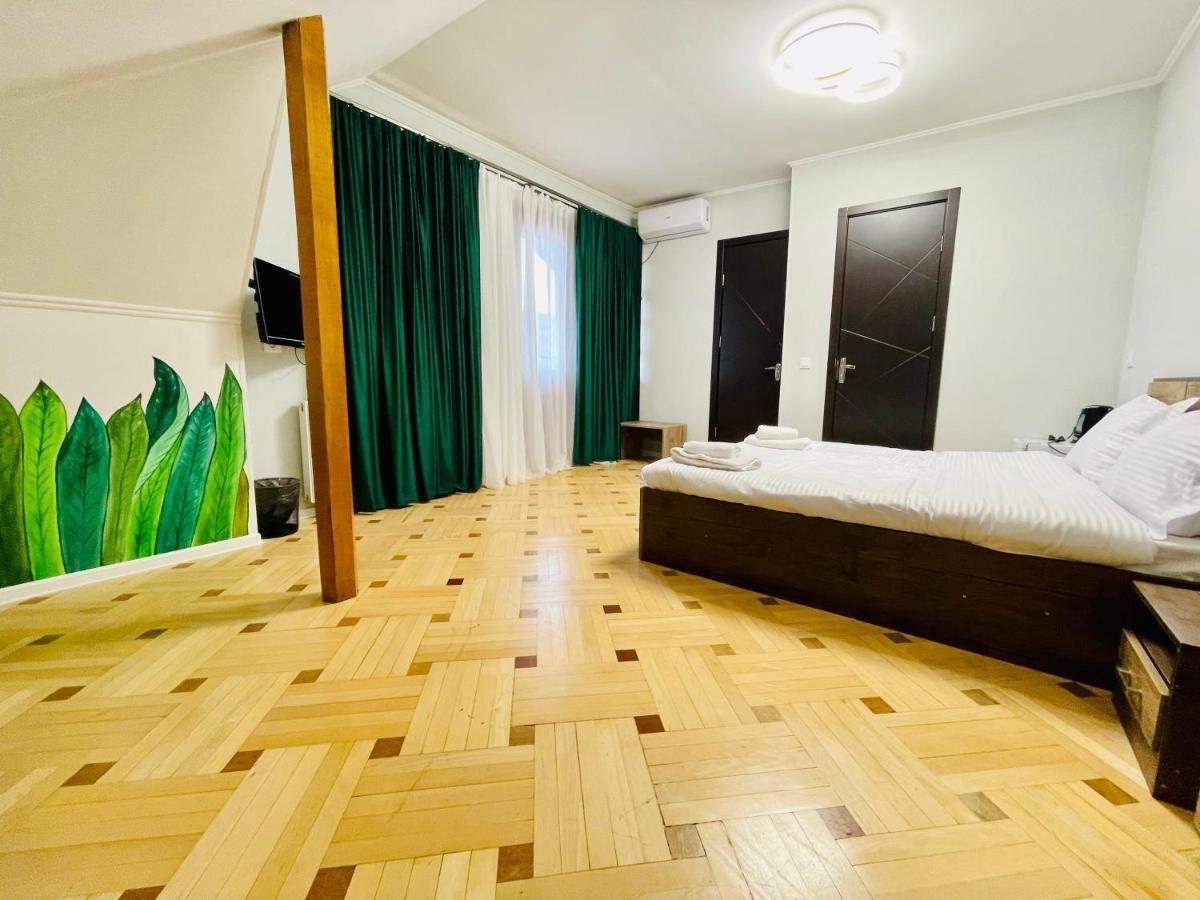 Quality Inn 第比利斯 外观 照片