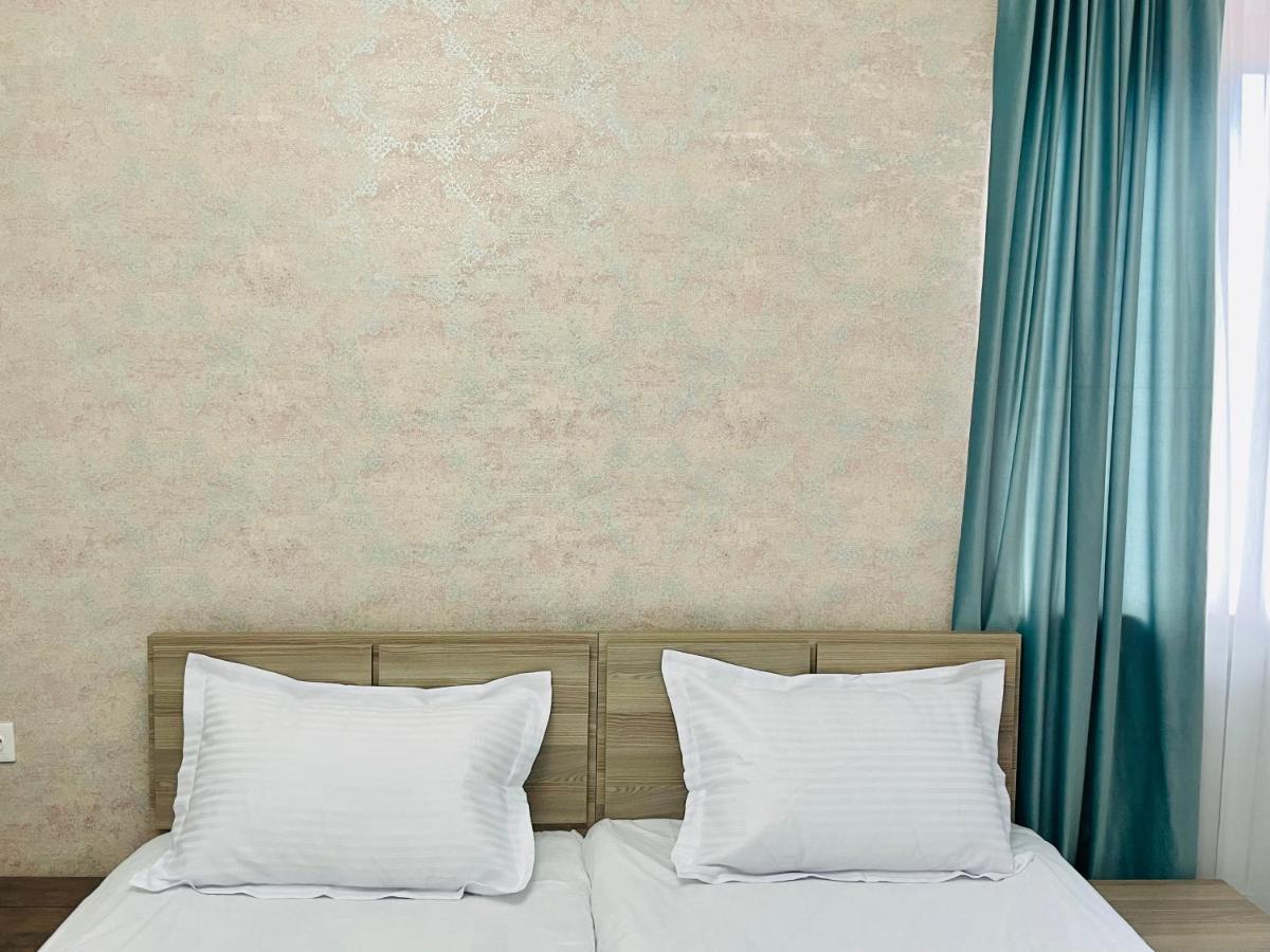 Quality Inn 第比利斯 外观 照片
